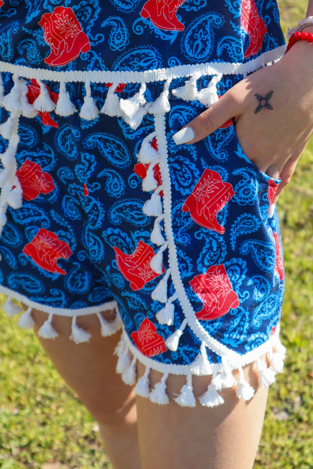 Hot Girl Tassel Shorts